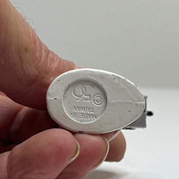 Dept 56 Silver Mail Box on Post, Snow Village Accessory from 1988 (no box) - Picture 6 of 6